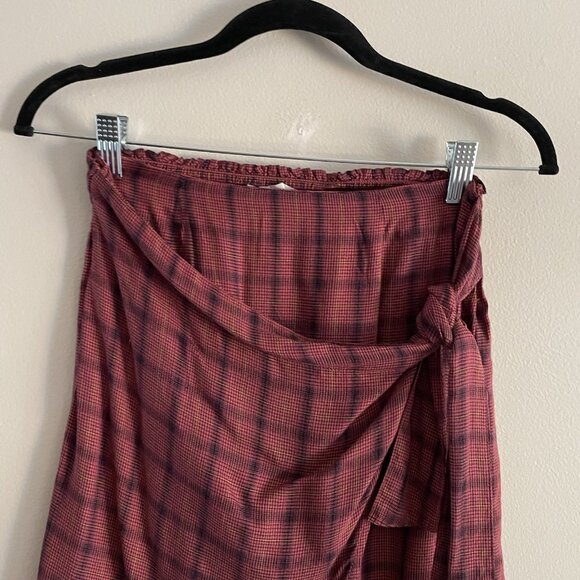 American Eagle Women S Maroon Plaid Grunge Punk High Waisted Wrap Mini Skirt NWT - Picture 3 of 9
